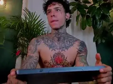 Chaturbate Nude Webcam of aron_ford