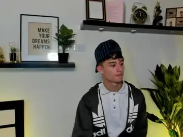 Chaturbate Live Porn of patrick_howland_
