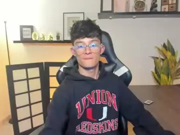 Chaturbate Best live sex cam show of patrick_howland_