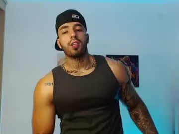 Chaturbate Live Porn of darius_phoenix