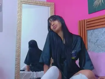 Chaturbate Sex Cam of littlee_emilyy_