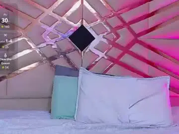 Chaturbate Best live sex cam show of littlee_emilyy_