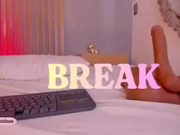 Chaturbate Watch Live Sex Cams of miia_blaze