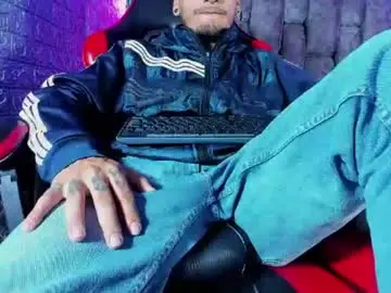 Chaturbate Live Porn of axell_cross2