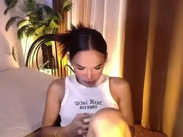 Chaturbate Live Sex Cam of sweet_marry143