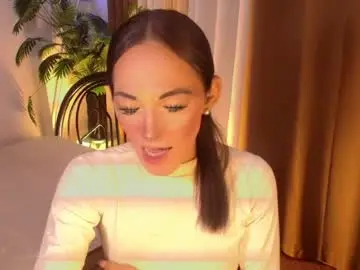 Chaturbate Live Sex Cam of sweet_marry143