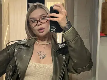 Imlive Nude Webcam of LizzFlores
