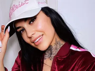 Imlive Watch Live Sex Cams of HottyNicole
