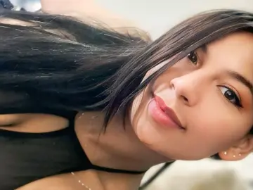 Imlive Free Live Porn of YasmineD749