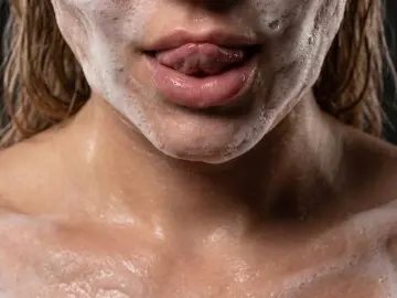 Imlive Sex Cam of ElleRoyale