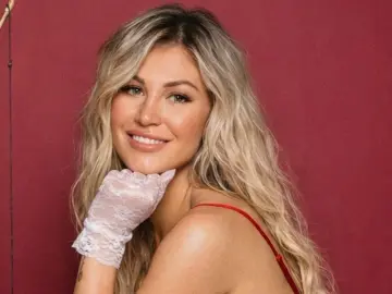 Imlive Adult Webcams of MilanaSmooth