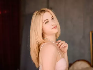 Imlive Adult Webcams of HazelWhitess