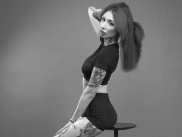 Imlive Live Sex Cam of TokyoHoney