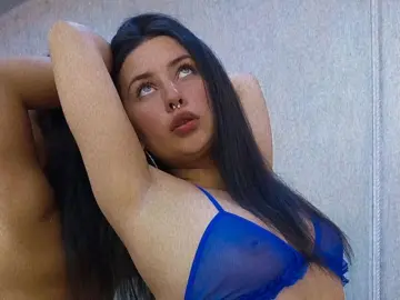 Imlive Live Porn of BonnieBloom_