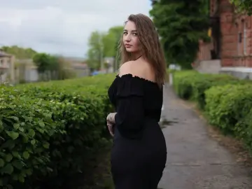 Imlive Watch Live Sex Cams of LioraOne