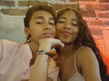 Imlive Free Live Porn of LexxyAndAres621