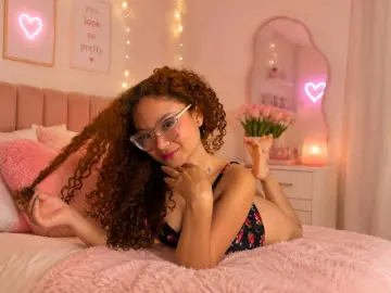 Imlive Watch Live Sex Cams of LunaBlush
