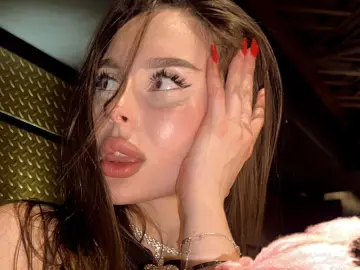 Livejasmin Free Porn Cam of AdelinaMurr