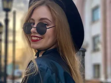 Livejasmin Live Porn of MaiaOshman