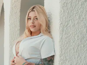 Myfreecams Free Live Porn of MadisonKane_