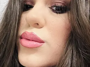 Myfreecams Free Porn Cam of LaylaLayla1