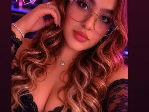 Myfreecams Private Sex Chat of Adele_cruzz