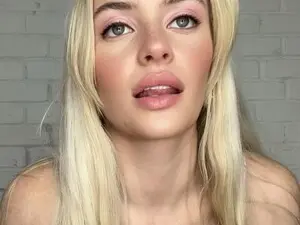 Myfreecams Nude Webcam of Callmemaddie