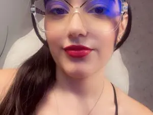 Myfreecams Free Live Porn of MoonWoman