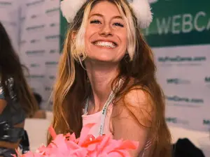 Myfreecams Best live sex cam show of SweetMango