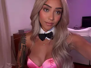 Myfreecams Watch Live Sex Cams of rosiewestttt