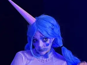Myfreecams Watch Live Sex Cams of meowz