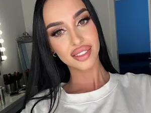Myfreecams Private Sex Chat of KairaAndrews