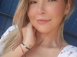 Myfreecams Live Sex Cam of CarolineQueen