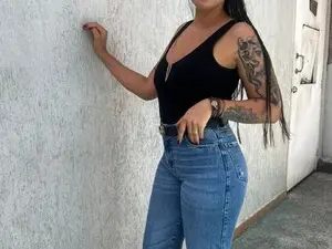 Myfreecams Adult Webcams of LorennaHdez