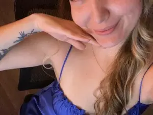 Myfreecams Sex Cam of Monica