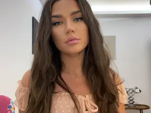 Myfreecams Sex Chat of BellaaDona
