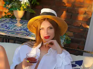 Myfreecams Live Sex Cam of BustyBlondie