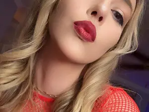 Myfreecams Watch Live Sex Cams of NaturallyReal