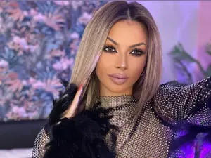 Myfreecams Watch Live Sex Cams of Lara_Amos