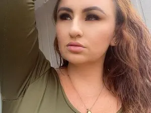 Myfreecams Live Sex Cam of Mia_lourence
