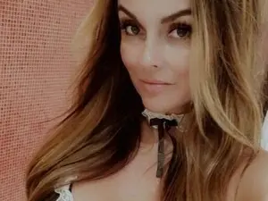 Myfreecams Live Sex of Kitty_Hawkins