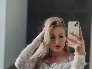 Myfreecams Live Porn of Cold_Blonde