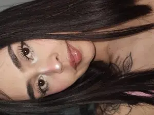 Myfreecams Sex Cam of serena_jeyns