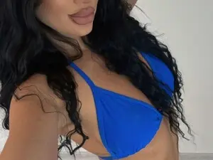 Myfreecams Free Porn Cam of BellaDiamond