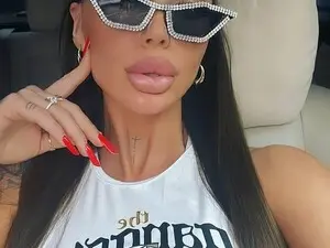 Myfreecams Sex Cam of RaquelleVon