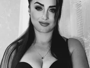Myfreecams Free Porn Cam of ScarletLuxe