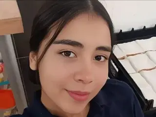 Streamate Adult Webcam of Danna_Petite