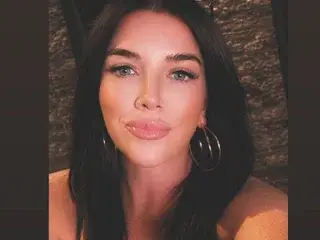 Streamate Free Live Porn of MissMaeUK