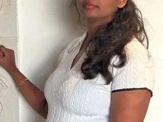 Streamate Live Sex Cam of IndiannLaila