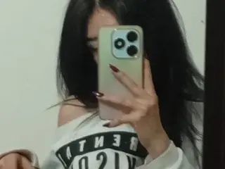 Streamate Sex Chat of LunaSmitHL